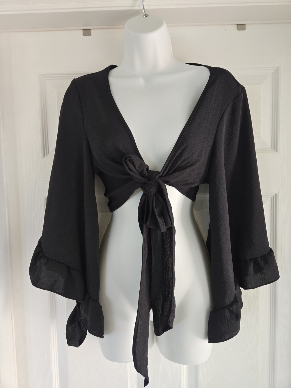 SHEIN Black Crewneck Basic Top
